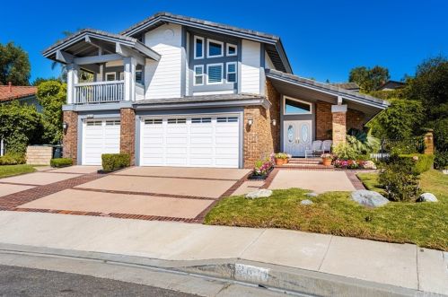 2671 Vista Knoll Rd, Orange, CA 92867-1749