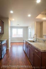 19569 Salmonberry Ct, Bend OR  97702-9166 exterior