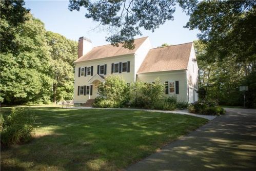 19 Morning Dove Dr, Tiverton, RI 02878-3529