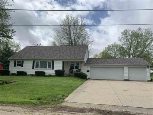 505 Fulton St, Stratford, IL 61064-1027