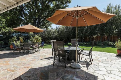 1079 Los Altos Ave, Los Altos CA 94022-1018 exterior