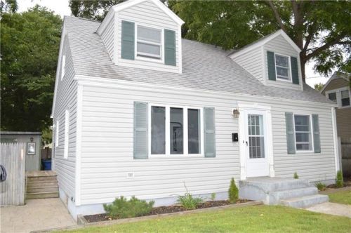 115 Homeland Ave, Warwick, RI 02886-9615