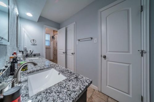 5225 Fallworth Ct, Fort Worth TX  76133-5901 exterior