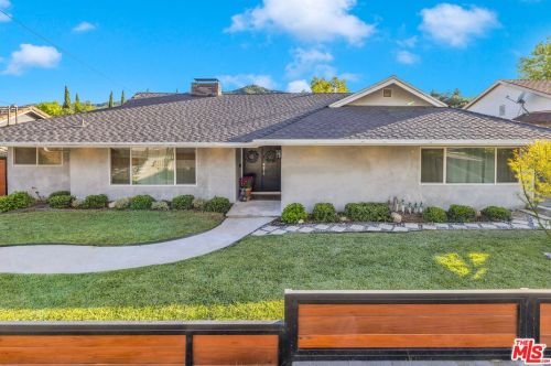 6222 Altura Ave, Glendale CA  91214-2325 exterior