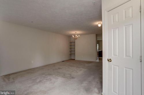 3990 Brussels Way, Woodbridge, VA 22192-7637