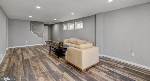 11404 Fairoak Dr, Silver Spring MD  20902-3137 exterior