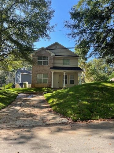 4048 Fairburn Ave, Atlanta, GA 30331-5820