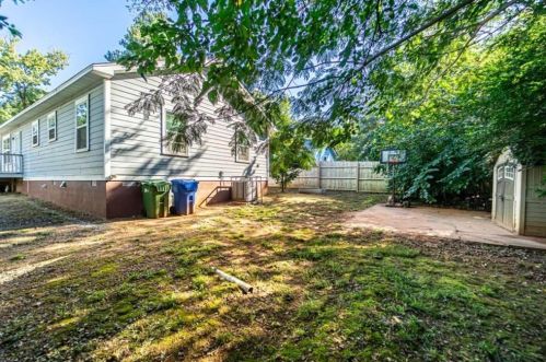 214 Hilltop, Atlanta GA  30015 exterior