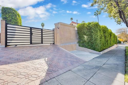 1755 Glenwood Rd, Glendale CA  91201-1543 exterior