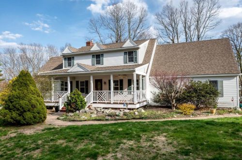 5 Tirrell Pl, Lee, NH 03824-3301