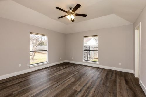 7621 Pear Tree Ln, Fort Worth TX  76133-7462 exterior