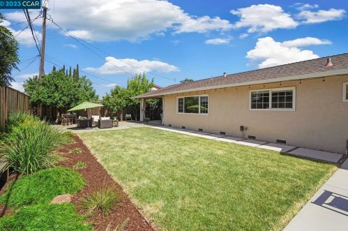 5178 Sutherland Dr, Concord CA  94521-3146 exterior