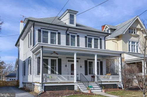 246 College St, Carlisle PA  17013-3754 exterior