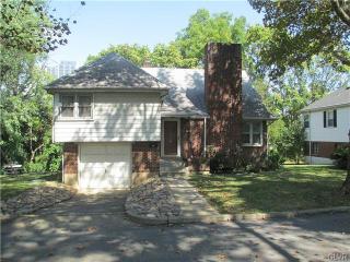 732 Lyons St, Bethlehem, PA 18018-3718