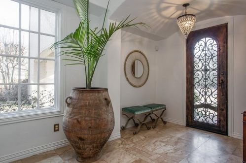 305 Bailey Ave, Fort Worth, TX 76107-1001