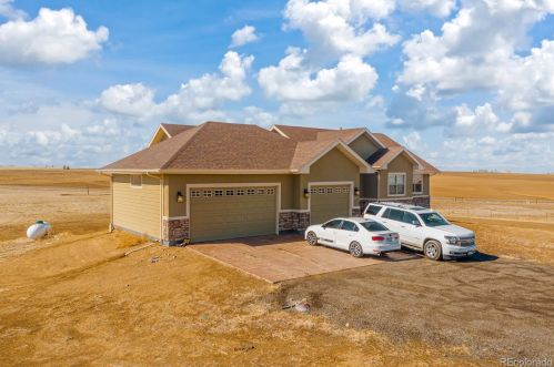 14077 Indianfield Ct, Hudson, CO 80642-7741