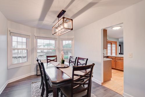 1075 Big Eagle Trl, Carol Stream IL  60188 exterior