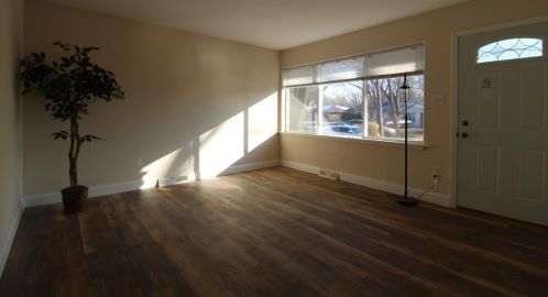 4432 6th Ave, Gary, IN 46403-2713