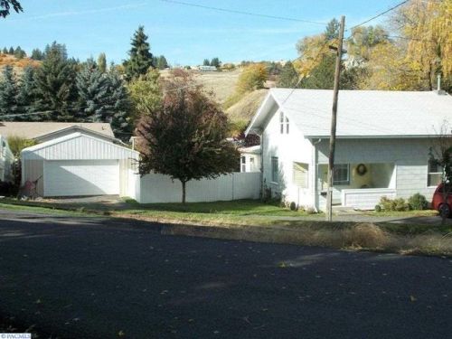 311 Cooper St, Colfax, WA 99111-1628