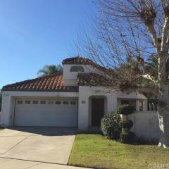 49 Oak Cliff Dr, Pomona, CA 91766-4858