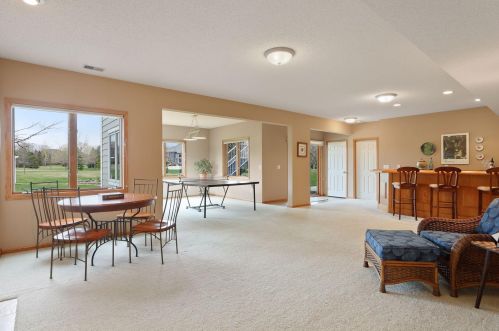 9100 Heritage Way, Saint Paul MN  55125-5034 exterior