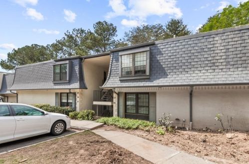 120 Maison Pl, Atlanta GA  30327-4026 exterior