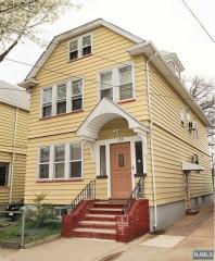 128 Knapp Ave, Clifton, NJ 07011-1942