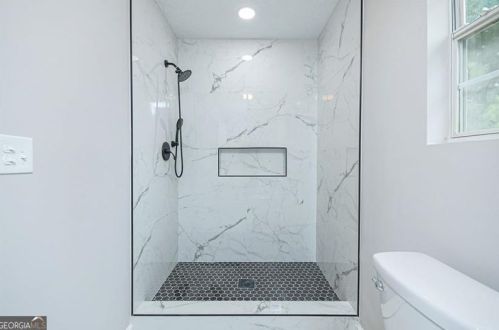 5484 Denny Dr, Atlanta GA  30349-5223 exterior