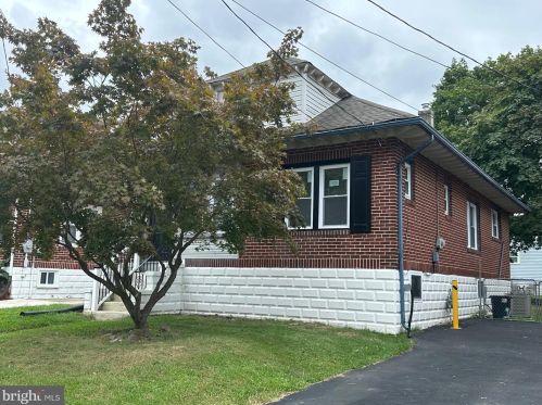 16 7th Ave, Runnemede, NJ 08078-1316