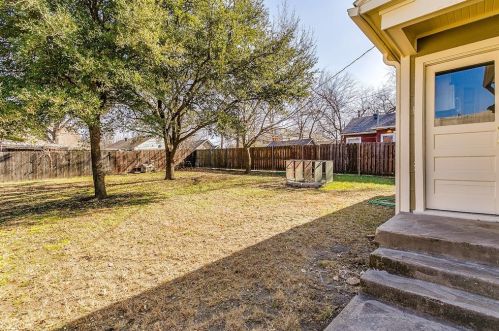 3005 Ryan Ave, Fort Worth TX  76110-3442 exterior