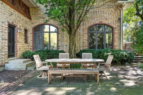 406 Brierhill Rd, Bannockburn IL  60015-4402 exterior