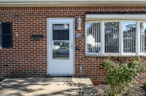 2269 Winfield St, Rahway, NJ 07065-3620