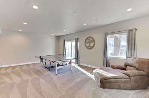 27939 Clifton Pl, Denver CO  80016 exterior