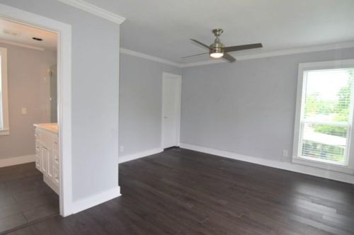 7513 Carriage Dr, Austin TX  78752-1401 exterior