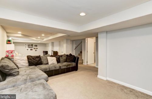 3201 Henderson Ave, Silver Spring MD 20902-1921 exterior