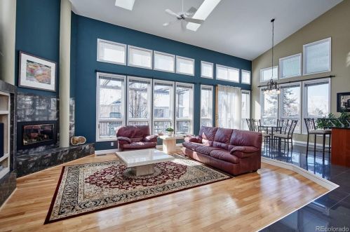 16438 Crestline Pl, Aurora CO 80015-4049 exterior