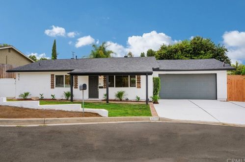 8626 Dobyns Dr, Santee, CA 92071-3908