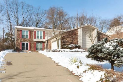 467 Flemridge Ct, Cincinnati, OH 45231-4050