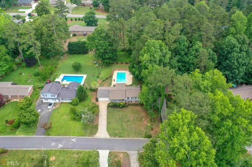2610 Old Hickory Dr, Marietta, GA 30064-1834