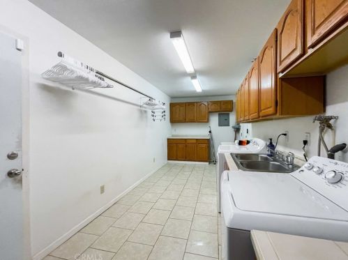 17921 Cole Ave, Riverside CA  92508-9728 exterior