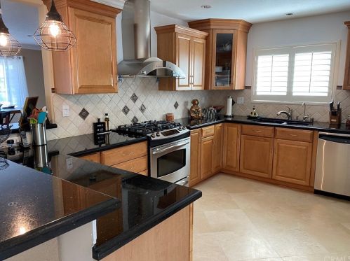 867 Dune St, Anaheim, CA 92806-4816