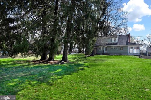 19 Federal City Rd, Trenton NJ 08638-1307 exterior