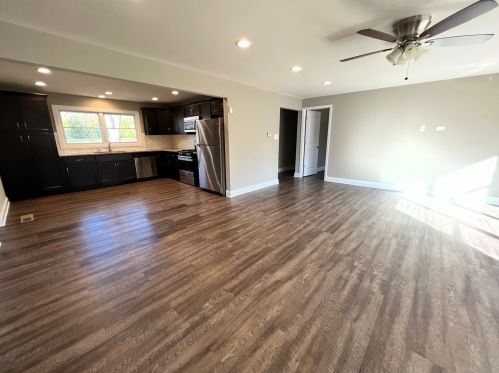 18320 John Ave, Country Club Hills, IL 60478-5243