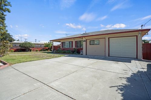 6104 Mayhews Landing Rd, Newark, CA 94560-2406