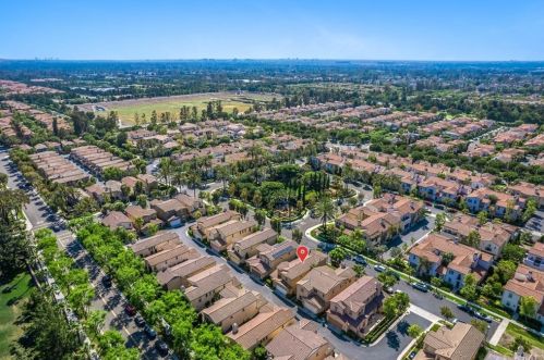 108 Spanish Lace, Irvine CA  92620-3424 exterior