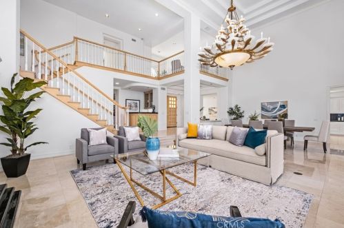 1 Charlotte, Irvine CA  92603-3448 exterior