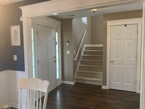 907 Vernon Dr, Mcdonough, GA 30252-5781