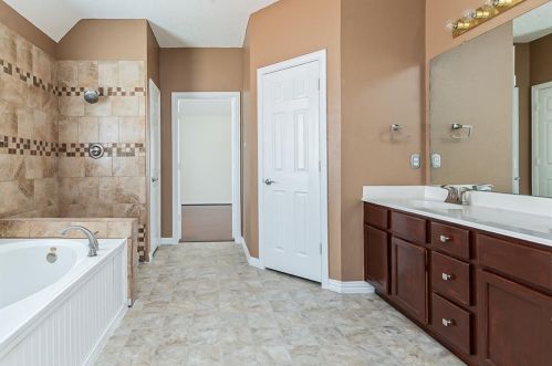 8113 Hulen Park Cir, Fort Worth TX  76123-1353 exterior