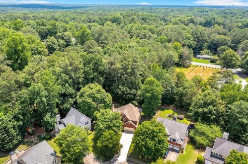 261 Grand Manor Dr, Marietta, GA 30068-3689
