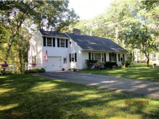 3 Betty Ln, Concord, NH 03304-3501